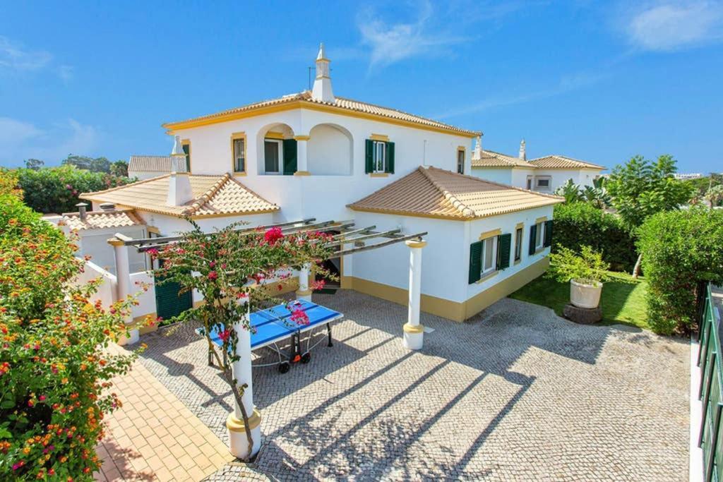 Villa White Sands - Private Oasis, Heated Pool, Beaches & Strip Nearby Albufeira Eksteriør billede