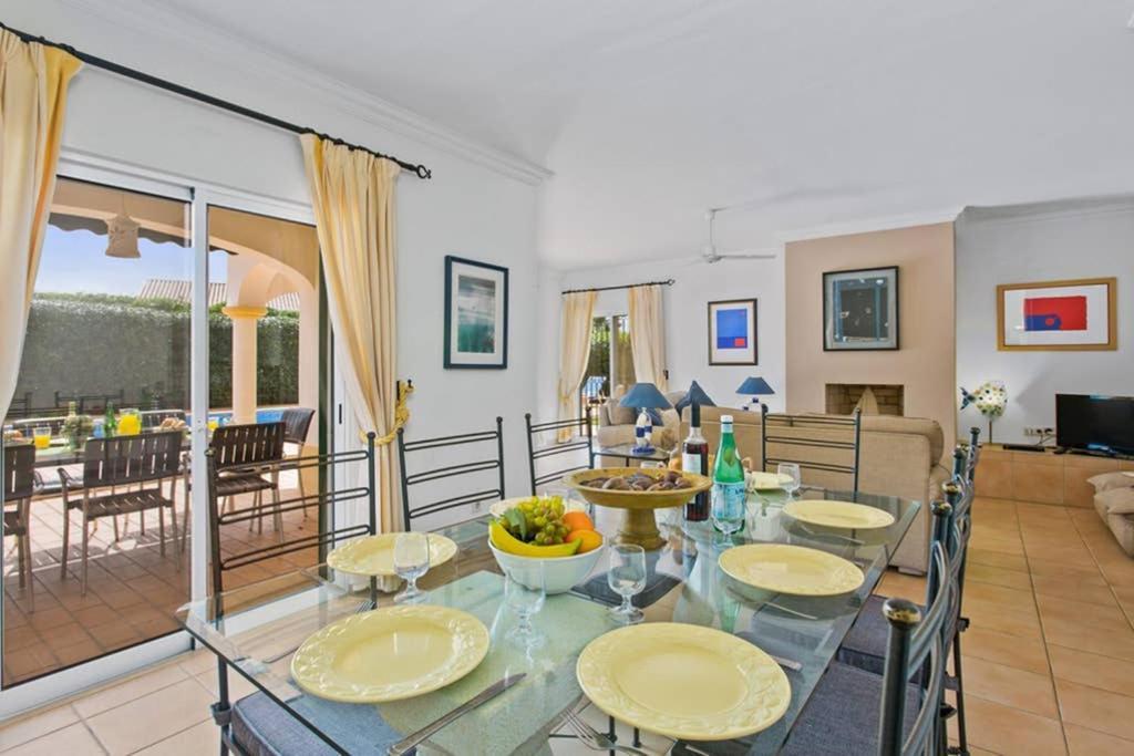 Villa White Sands - Private Oasis, Heated Pool, Beaches & Strip Nearby Albufeira Eksteriør billede