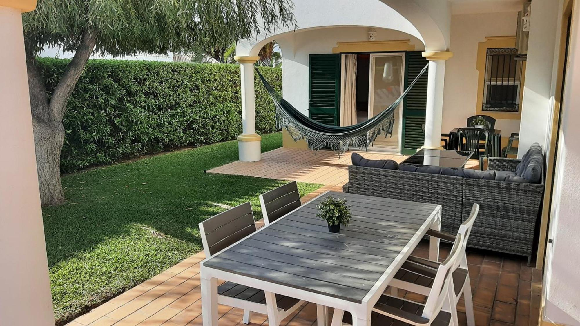 Villa White Sands - Private Oasis, Heated Pool, Beaches & Strip Nearby Albufeira Eksteriør billede